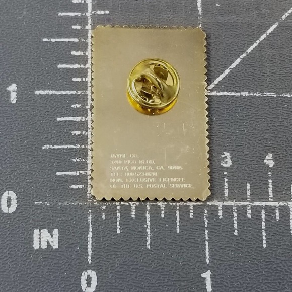 VTG Love Crayon Rainbow USPS USA 22 C Stamp Enamel Pin Jayne Co White Blue Red.. - Picture 3 of 4